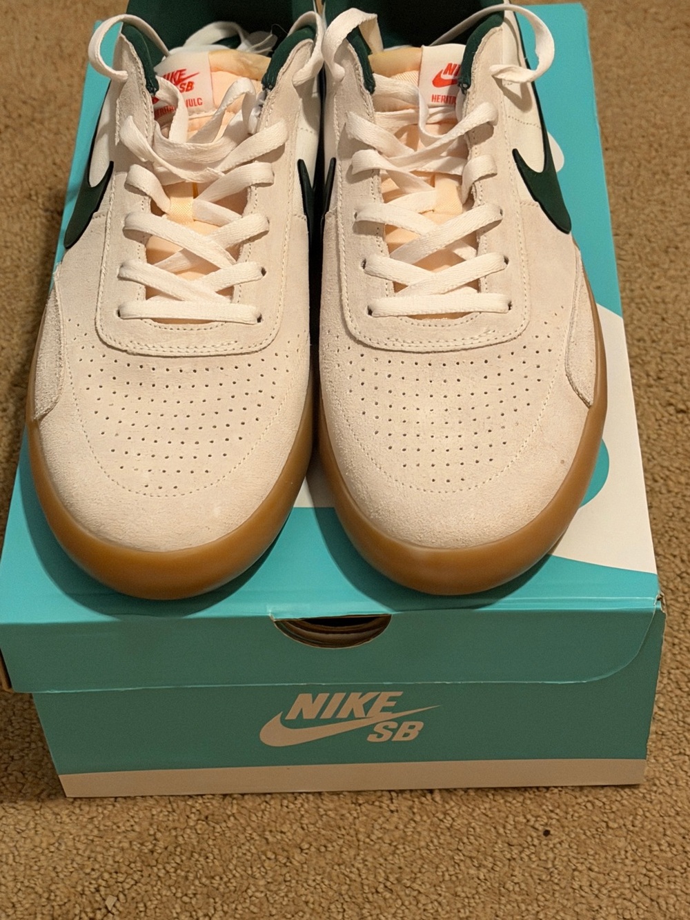 New w tags -Nike SB Men’s Cream Suede Sneakers with Gum Sole and Green Swoosh